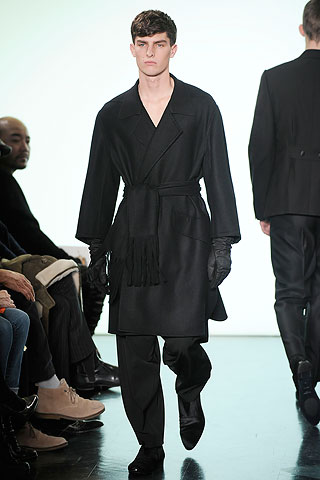 Yves Saint Laurent / - 2010-2011